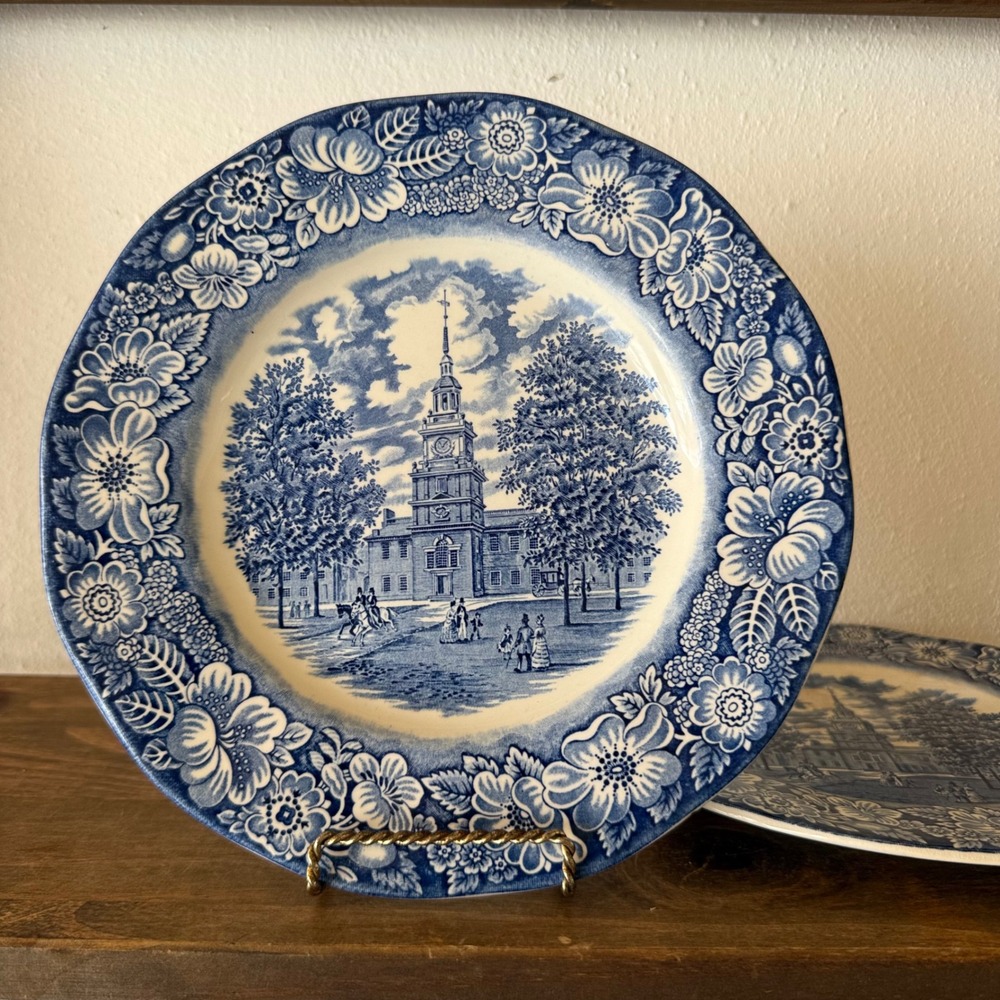 2pc Liberty Blue Independence Hall Dinner Plates Staffordshire Ironstone England
